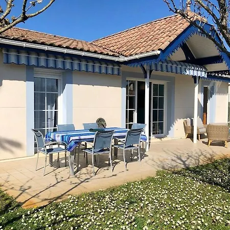 Soleil Et Jardin מלון Solaize