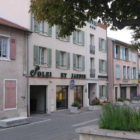 Soleil Et Jardin Hotel 3*